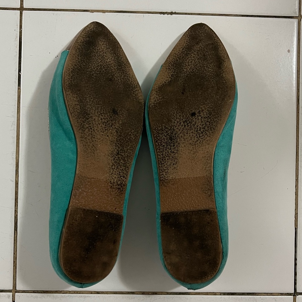 FLATS - Picture 4 of 4